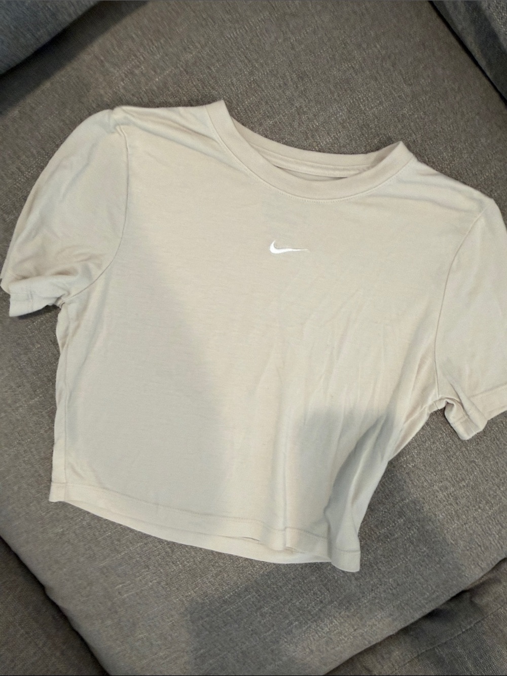 (3-pack) Nike women’s cropped tees - Picture 4 of 7